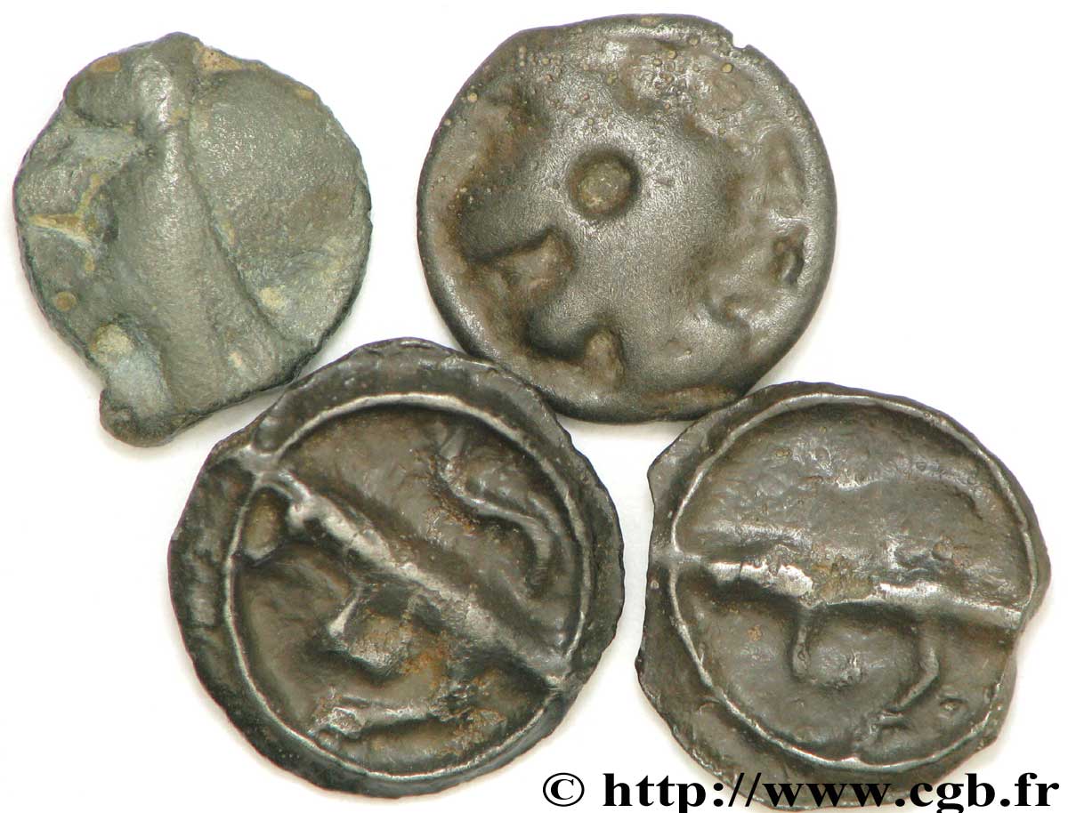 TURONES (Región de Touraine) Lot de 4 potins “à la tête diabolique” lote