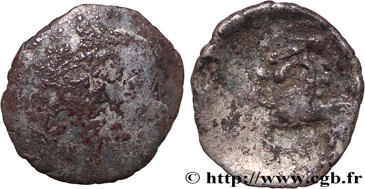 GALLIA - SANTONES / MID-WESTERN, Unspecified Obole au triangle, tête et cheval à gauche VG/VF
