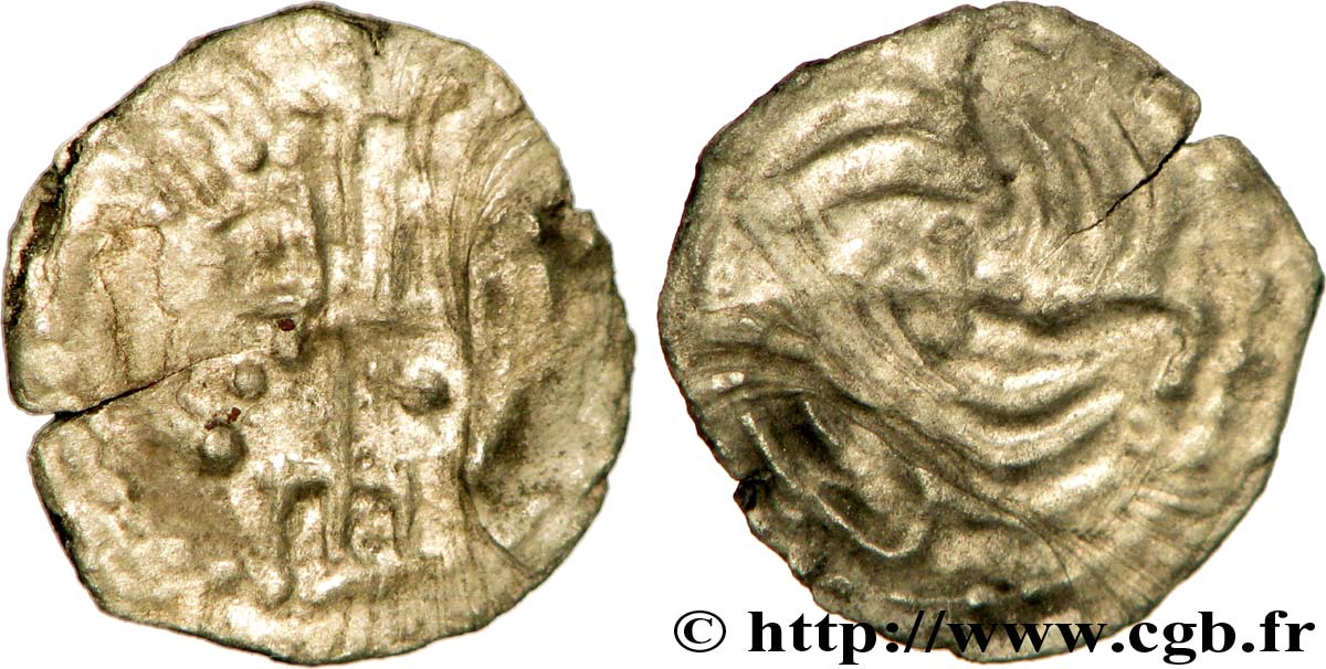 ENGLAND - ANGELSASSCHE Sceat aux têtes affrontées et aux 4 oiseaux, Série J, type 37 fSS